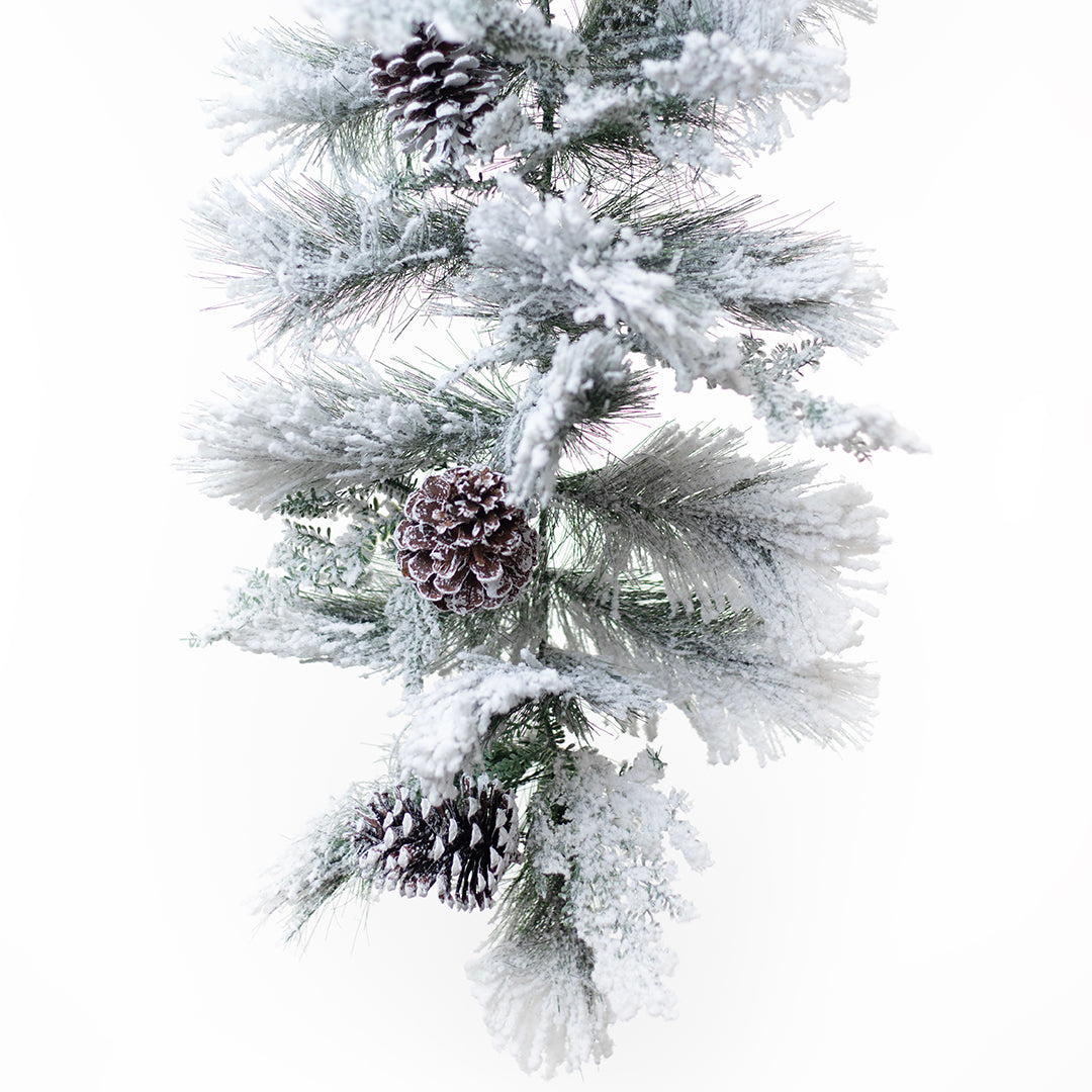 Guirnalda de Pino Nevada